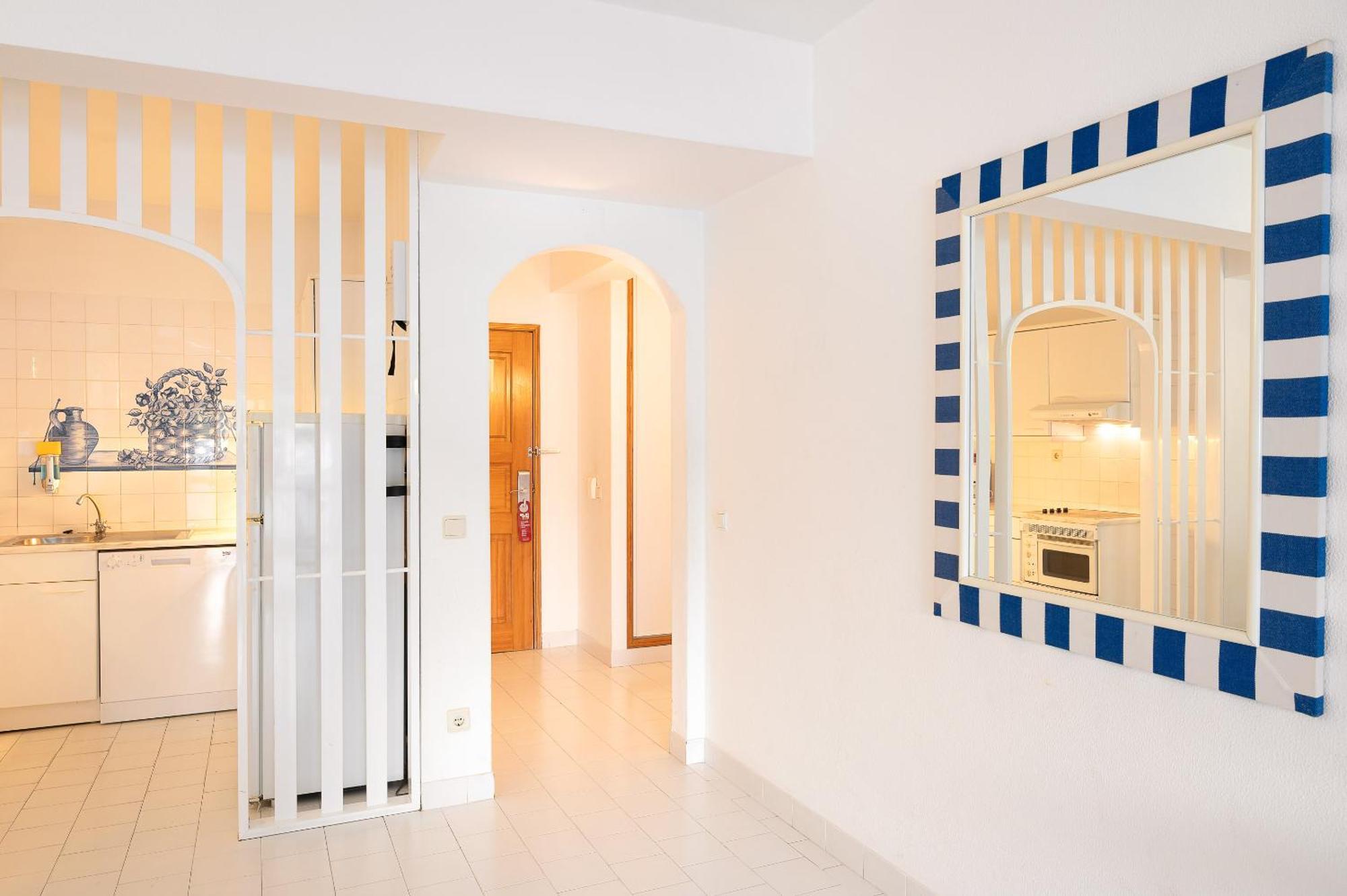 Aparthotel Grand Muthu Oura View Beach Club 5*